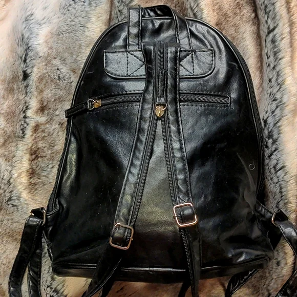 🌷Vegan Leather Backpack - Picture 2 of 16